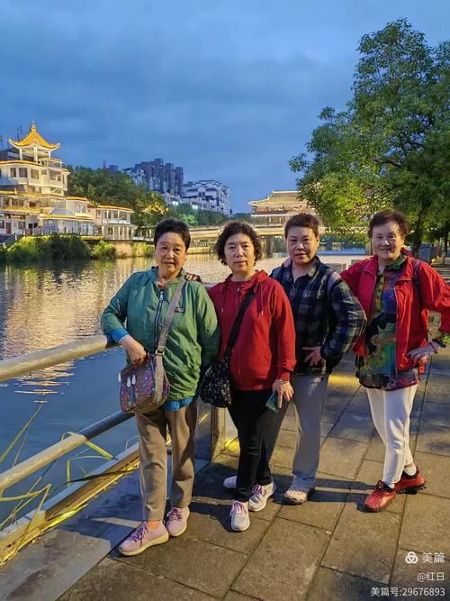 5月9日,我们跟随鹏飞翔空旅行社开始了福州,泰宁,平潭的旅游行程